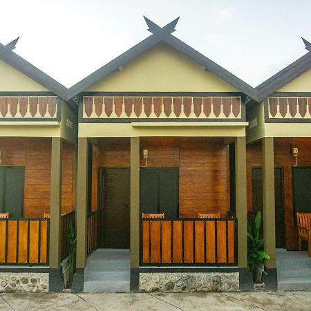 Grand Khalifah Guesthouse Sumbawa 외부 사진