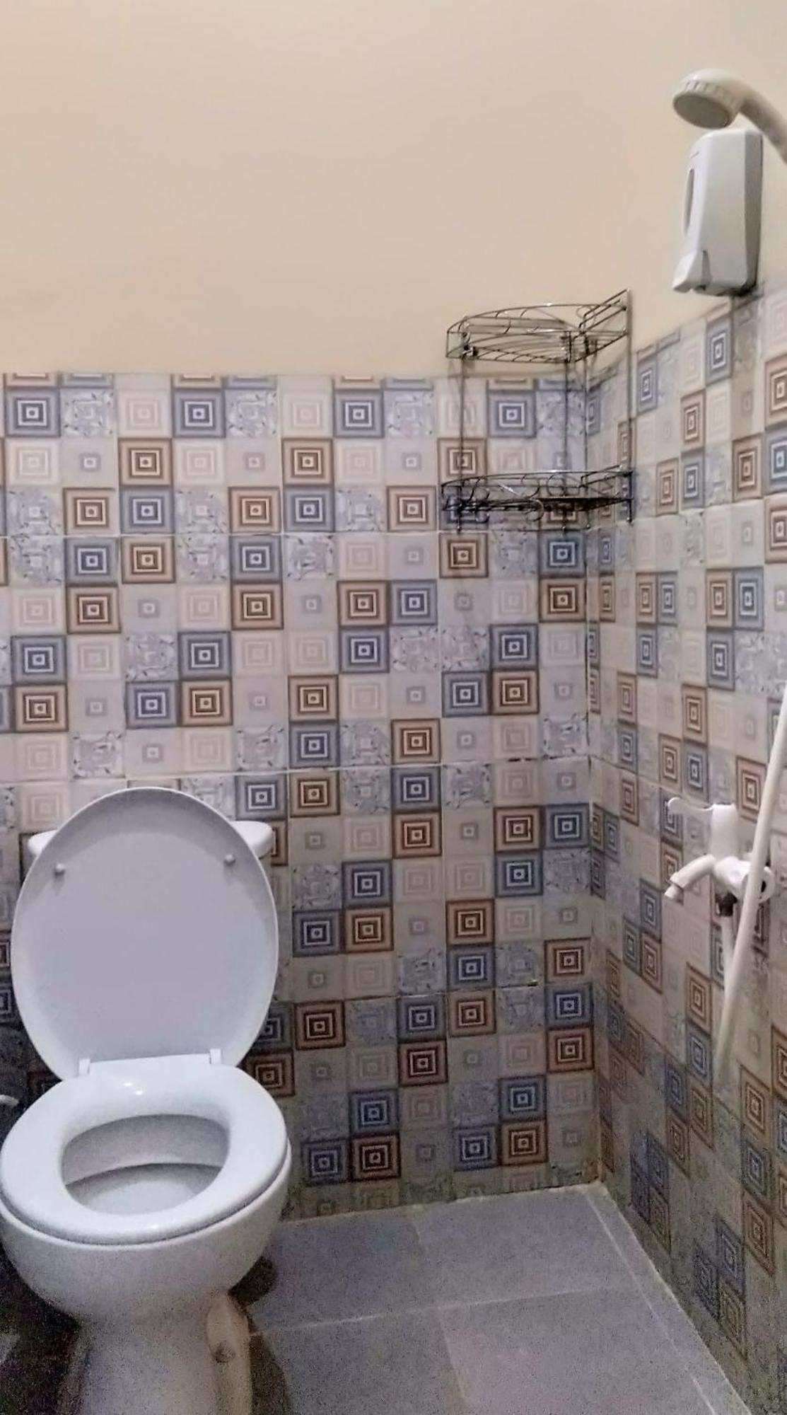 Grand Khalifah Guesthouse Sumbawa 외부 사진