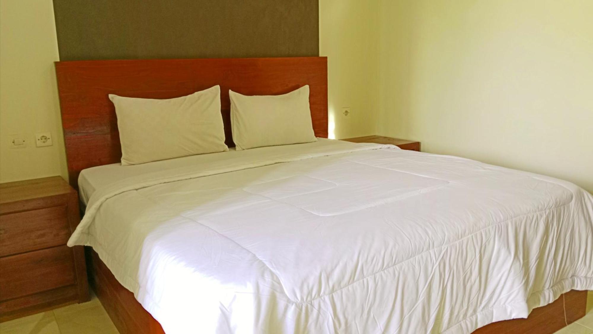 Grand Khalifah Guesthouse Sumbawa 외부 사진