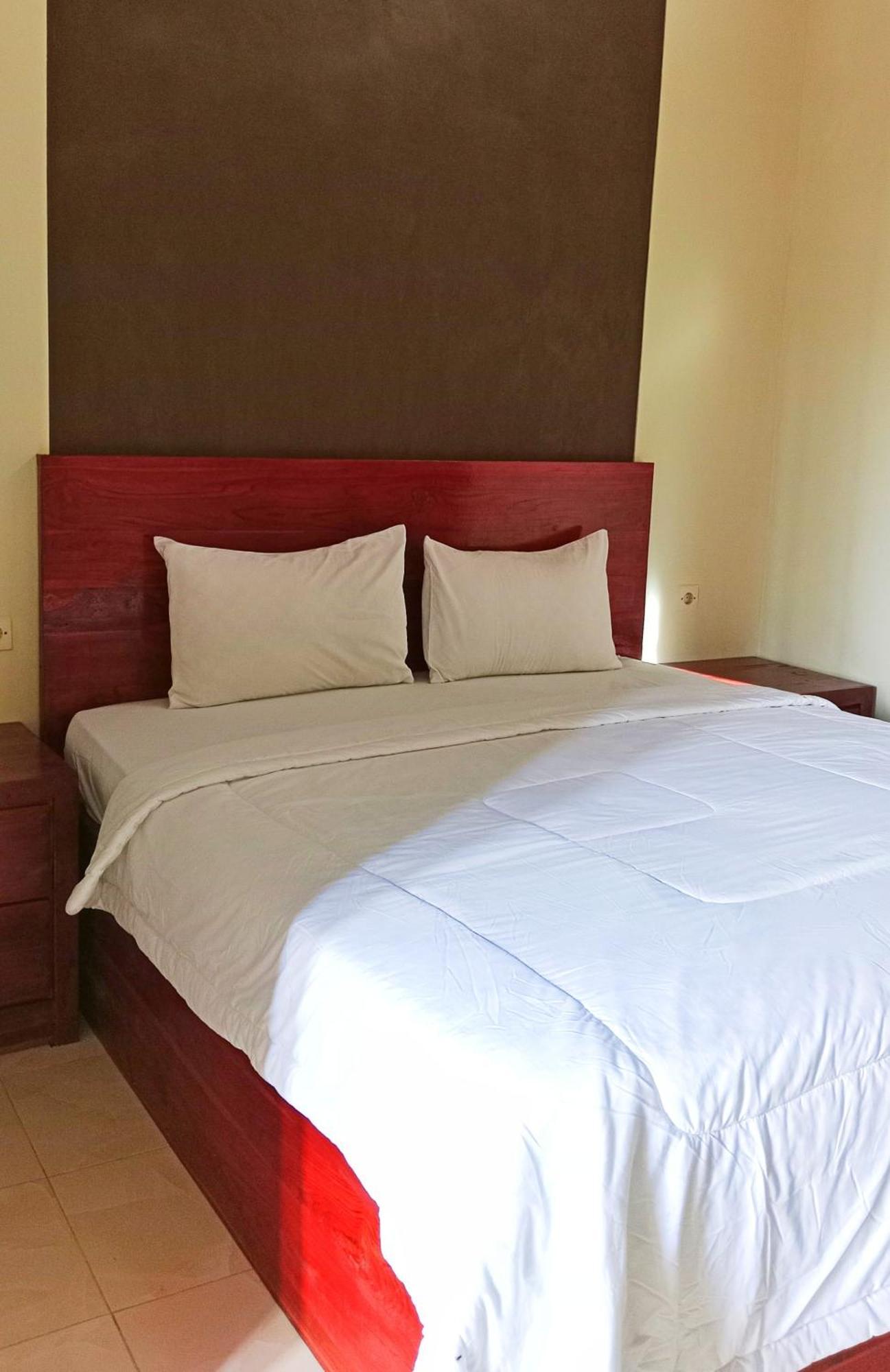 Grand Khalifah Guesthouse Sumbawa 외부 사진
